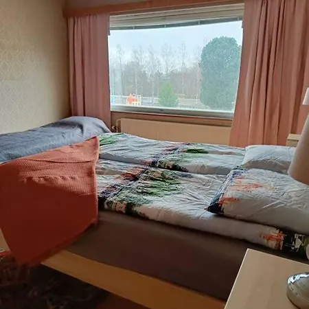 Iso Kolmio, Mahtavalla Jokinaekymaellae Joensuu Exterior foto